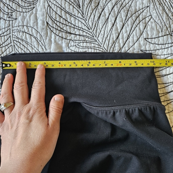 EUC Athleta Transcend Skort Xsmall Black - Picture 8 of 12